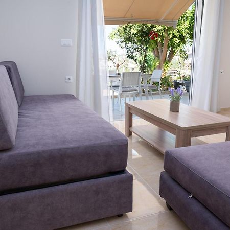 Barbaras Apartments Като Дарацо Екстериор снимка
