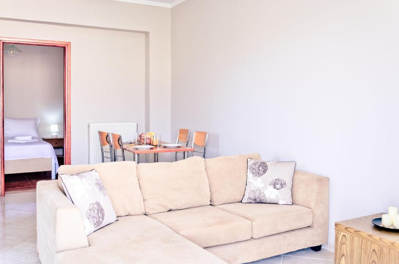 Barbaras Apartments Като Дарацо Екстериор снимка