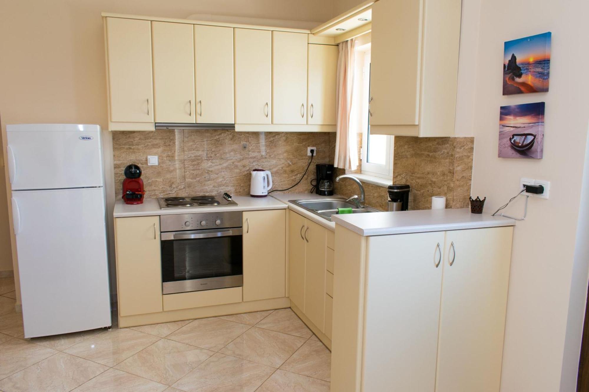 Barbaras Apartments Като Дарацо Стая снимка
