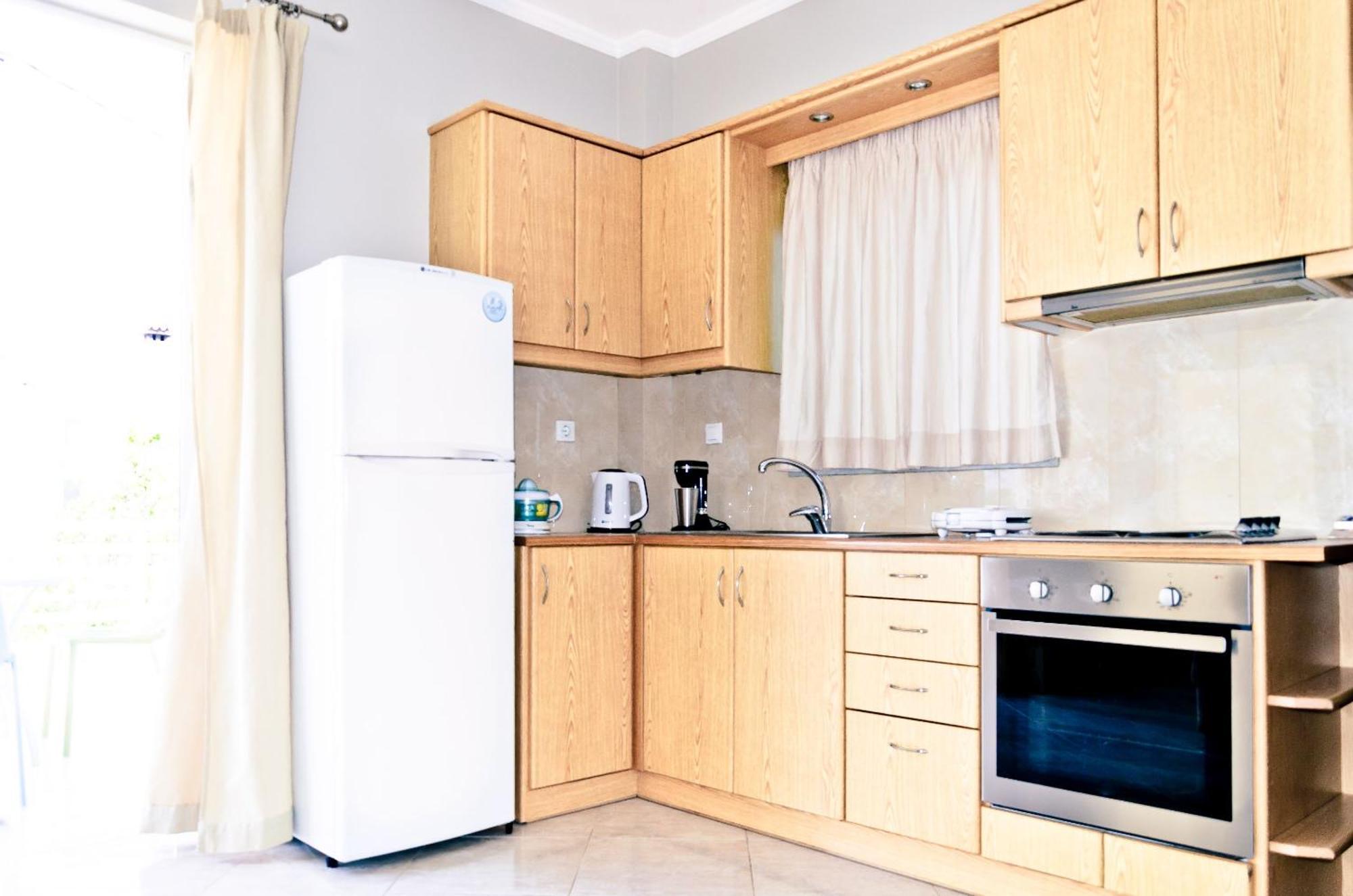 Barbaras Apartments Като Дарацо Стая снимка