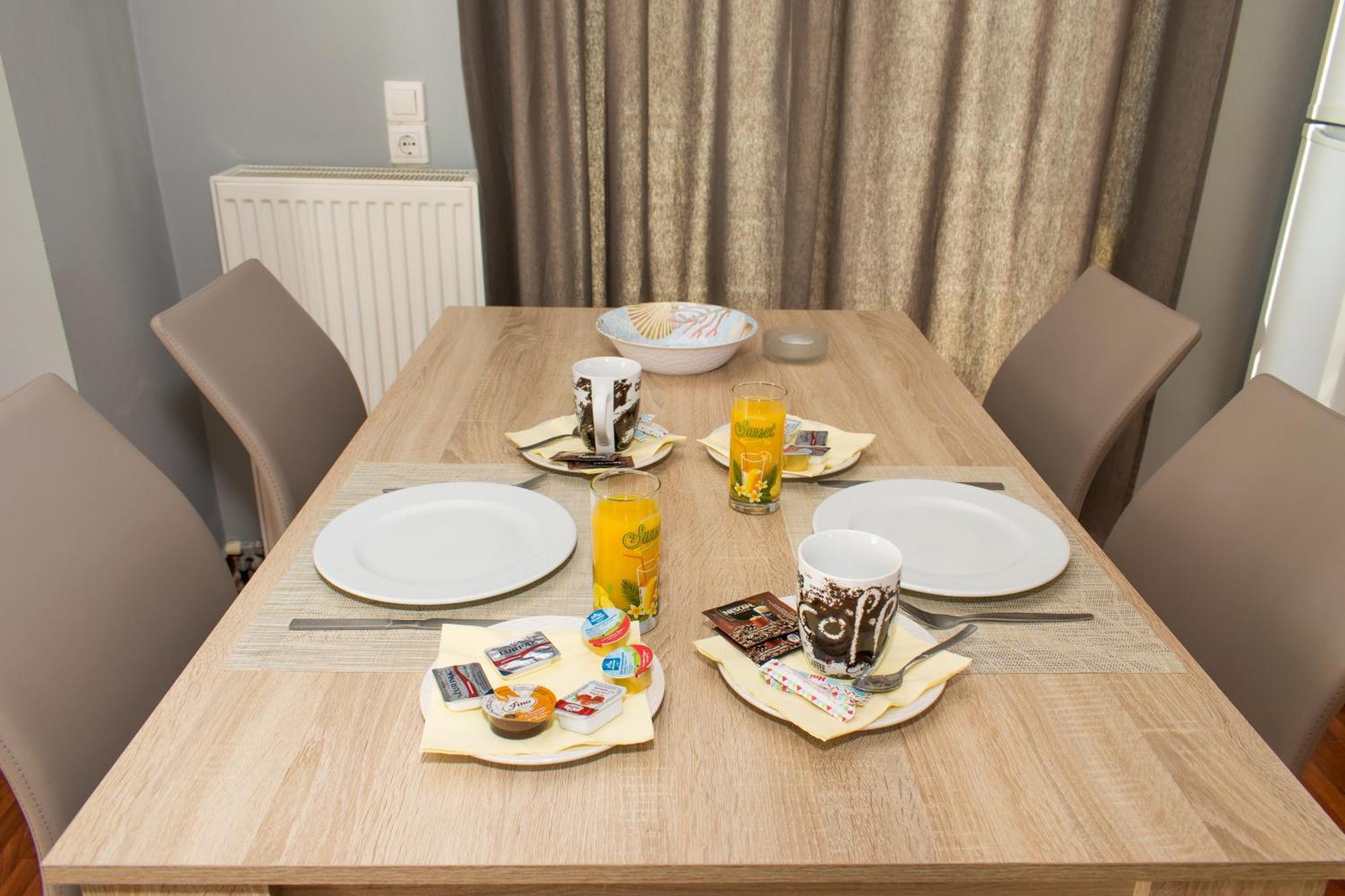 Barbaras Apartments Като Дарацо Екстериор снимка