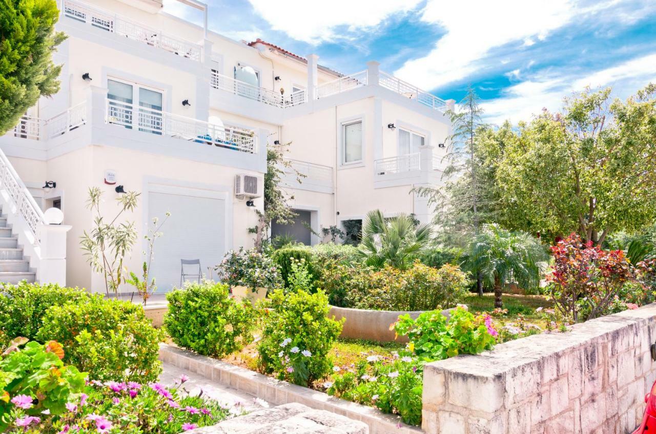 Barbaras Apartments Като Дарацо Екстериор снимка